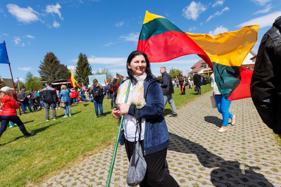 Pakaunės sodyboje susirinkę „maršistai“: Lietuvoje dabar „biškį“ darosi „bardakas“