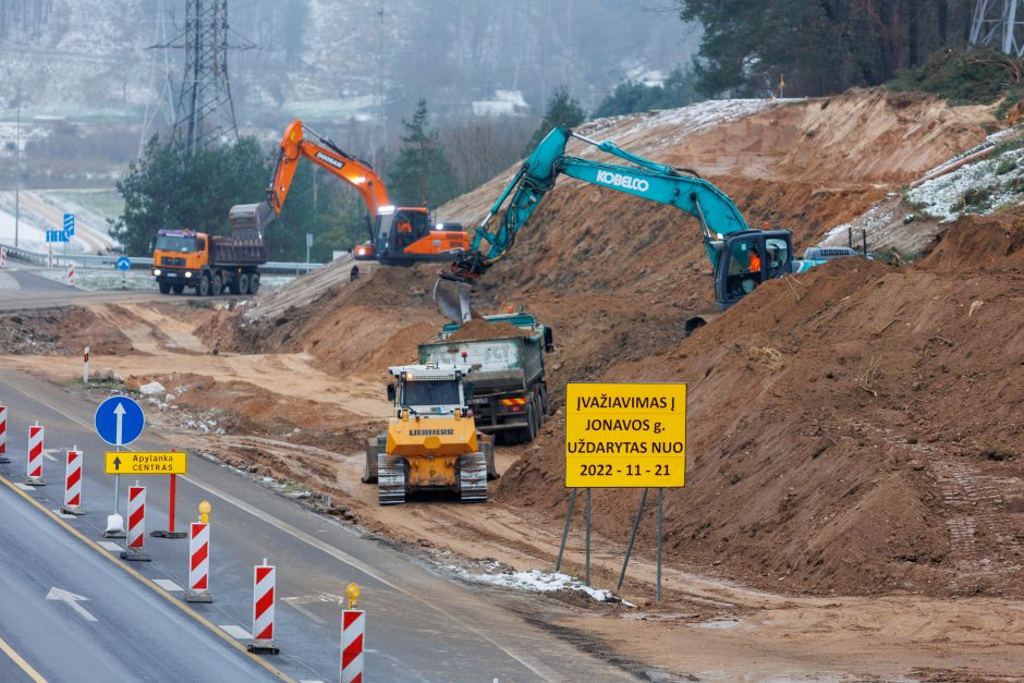 Spūstys, spūstys ir dar kartą spūstys: tilto remontas jau dusina Kauną