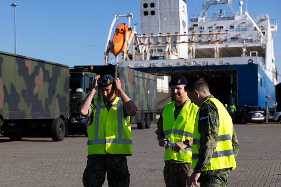 Lietuvoje dislokuojama Nyderlandų oro gynybos sistema „Patriot“ atvyko į Klaipėdą