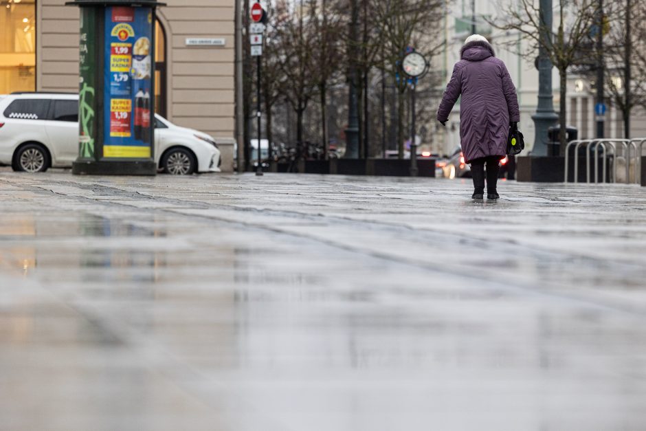 Vilniaus gatvės virto čiuožyklomis