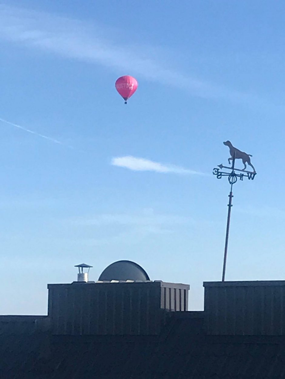 Iš aukštai: Žaliakalnio akcentai ant stogų – oro balionams pritraukti