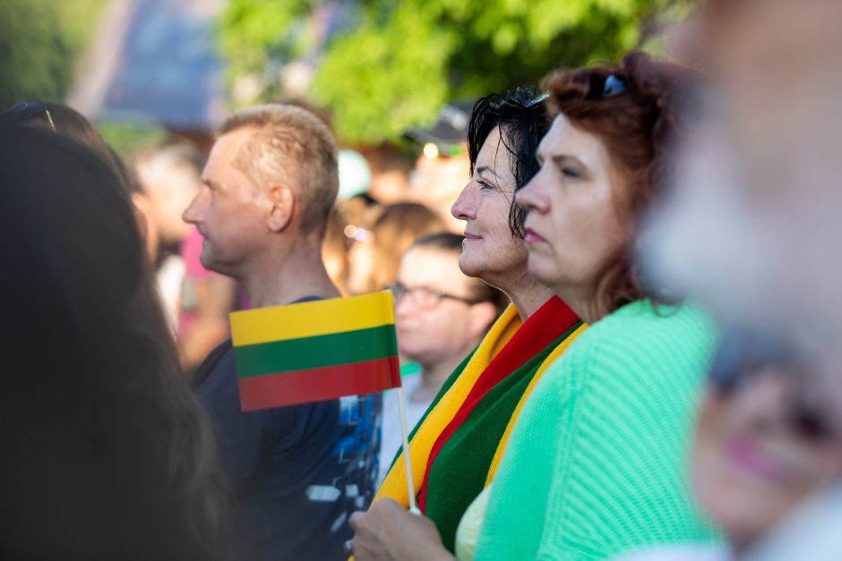 Jei nebus tiesioginio oro pavojaus, „Tautišką giesmę“ drauge giedos ir Ukrainos lietuviai