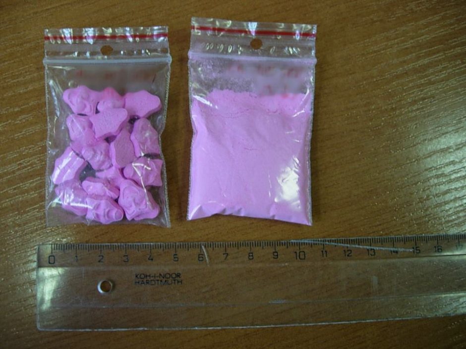 Narkotikų tiekėjas draudžiamas medžiagas slėpė darbovietėje