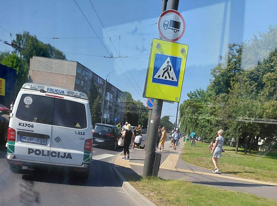 Vasaros pramogų grimasos: Kauno specialiosios tarnybos skubėjo gelbėti mažametės dviratininkės