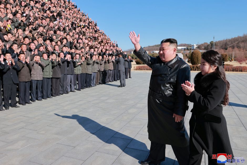 Kim Jong Unas: Šiaurės Korėja turės galingiausias pasaulyje branduolines pajėgas