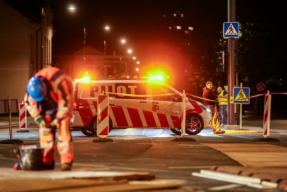 „Orlen Lietuva“: įklimpęs milžiniškas krovinys pratęsė kelionę