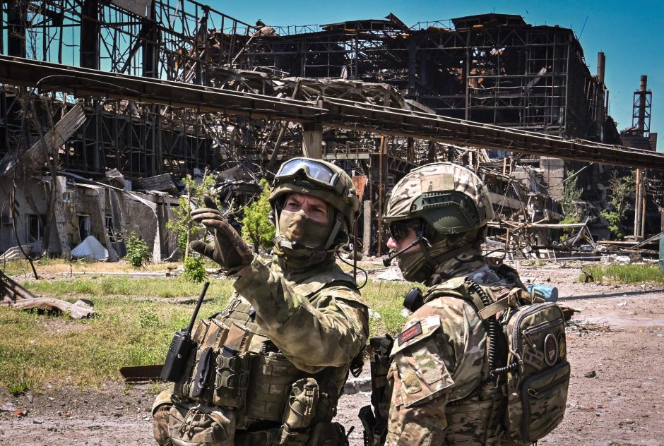 Karas: Ukraina gavo tik 10 proc. pažadėtų ginklų
