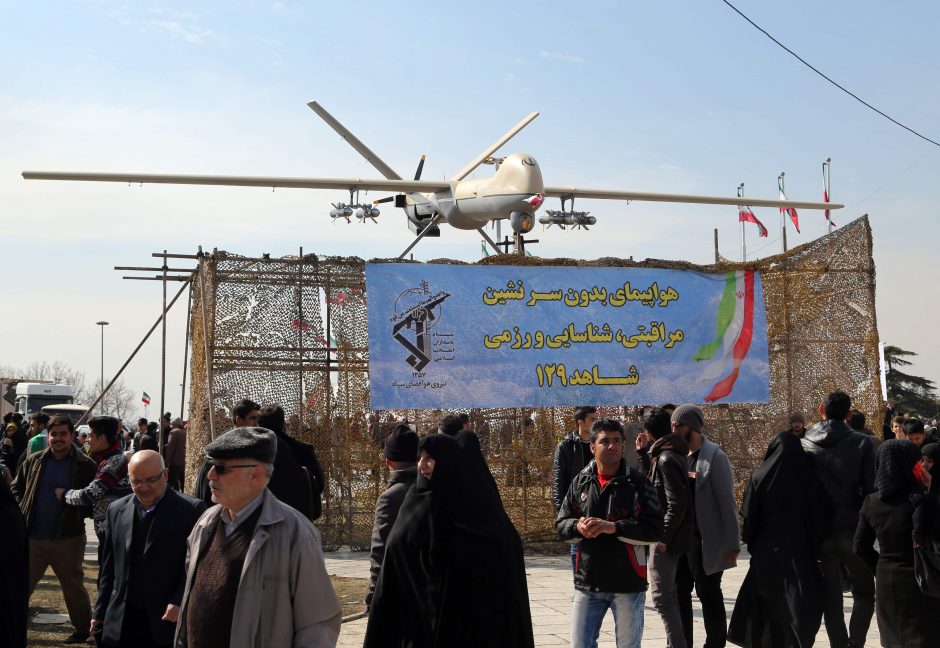 Baltieji rūmai: rusų pareigūnai lankėsi Irane apžiūrėti dronų
