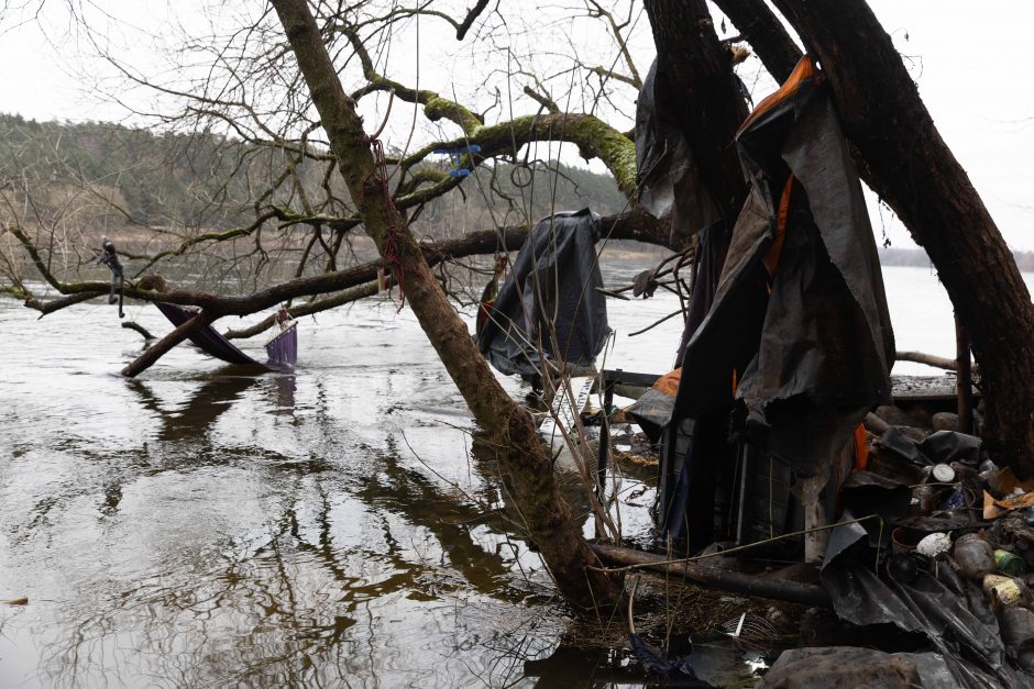 Nugriovė pensininko gūžtą: juk niekam ant sprando nesėdžiu, valgyti neprašau