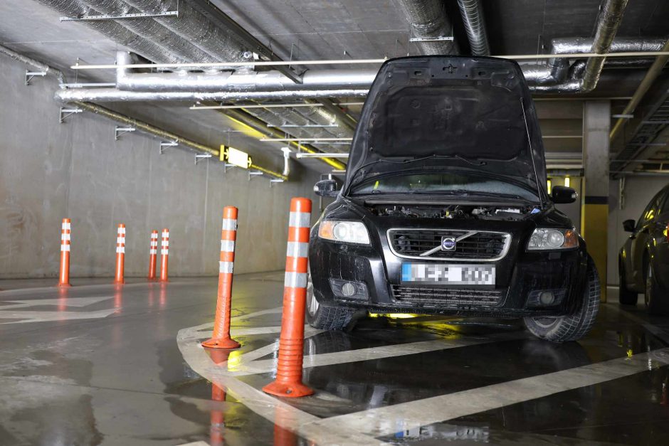 Pavojinga situacija: Kauno autobusų stoties požeminėje aikštelėje kilo gaisras