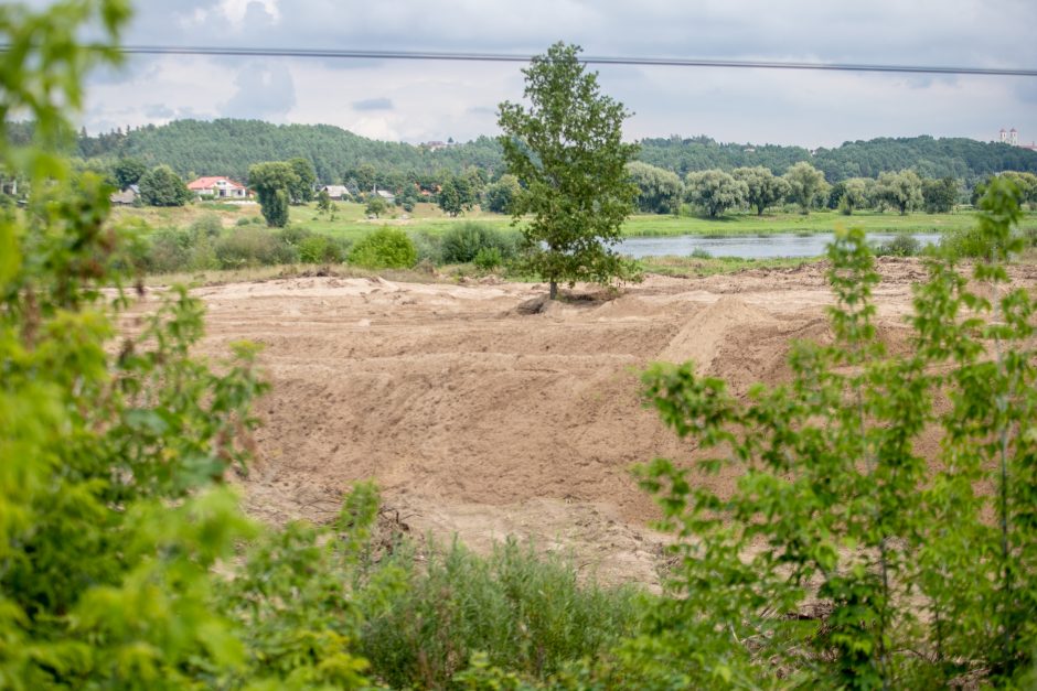 Gyventojus išgąsdino darbai ties Pyplių piliakalniu