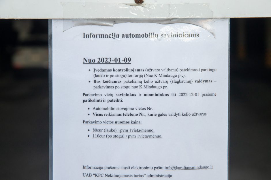 Verslas gyventojus paliko be parkavimo vietų?