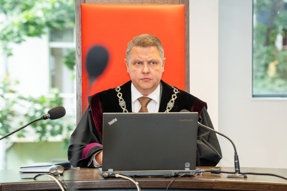 Kauno teismas atidėjo V. Šiliausko bylos nagrinėjimą, jis pripažįsta ėmęs kyšius
