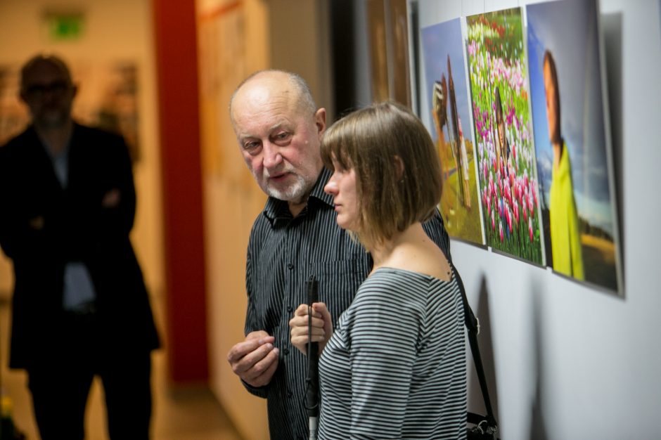 Karantiną neregė Laura leidžia šokdama