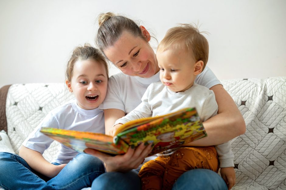 Knygų skaitymo nauda: kaip išmintingai spręsti tėvystės iššūkius?