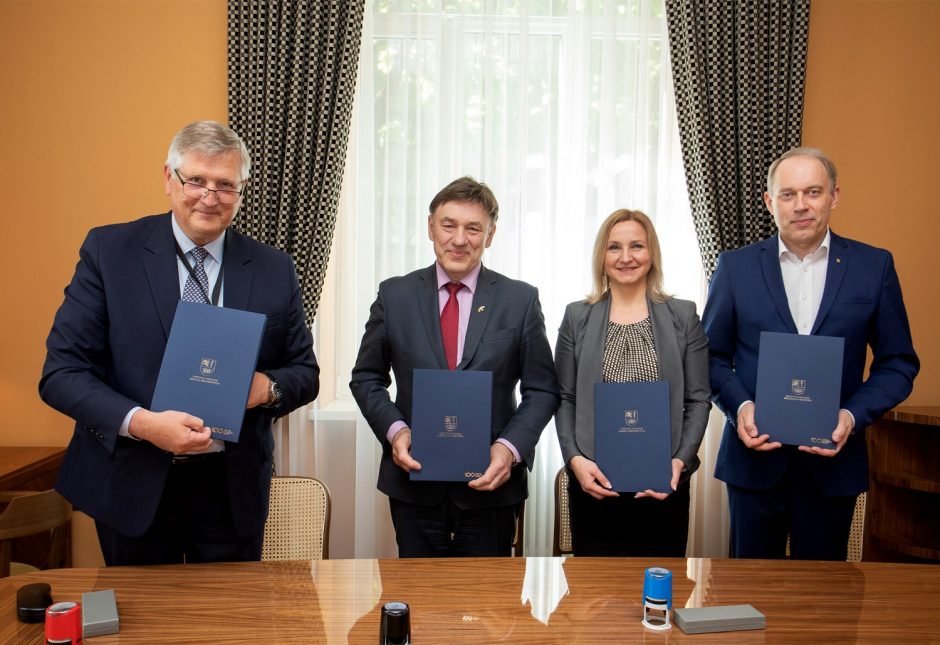 Istorinė sutartis: Kauno universitetai jungia jėgas unikaliai bendradarbystei