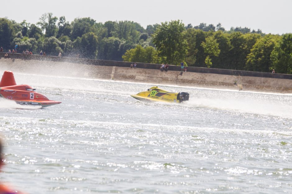 F2 vandens formulių lenktynės: kas laimėjo pirmą etapą?