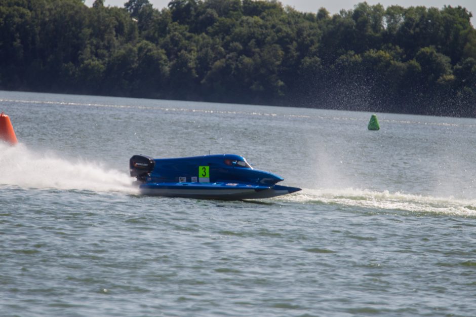 F2 vandens formulių lenktynės: kas laimėjo pirmą etapą?