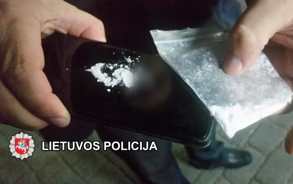 Klaipėdos policija ėmėsi narkotikų vartotojų ir prekeivių