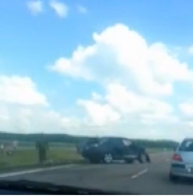 Likviduoti avarijos padariniai autostradoje