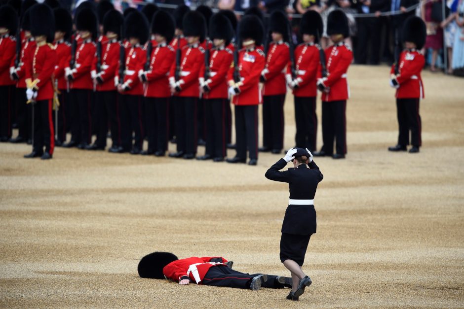 Britanijos karalienei Elizabeth II sukanka 91-eri