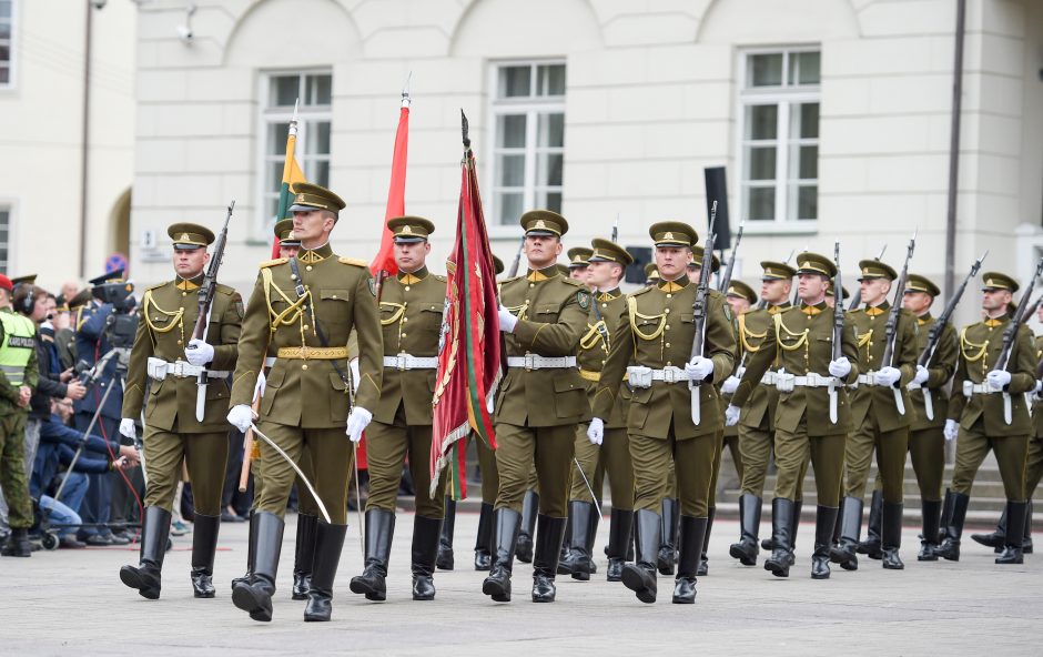Lietuvai švenčiant Valstybės dieną, prezidentė pabrėžė šalies vienybę