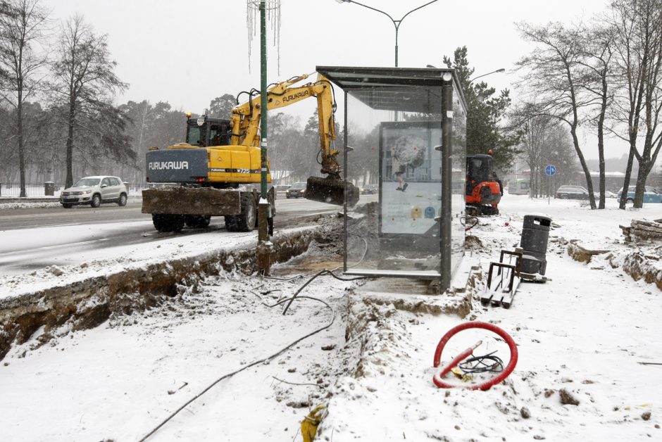 Saugumui – daugiau įvažų stotelėse