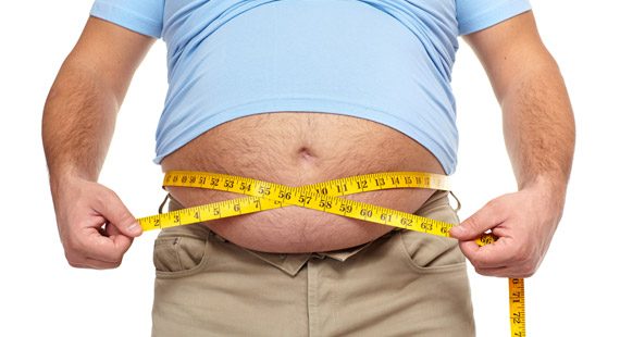 Dietologė: stebuklingų produktų ar pratimų pilvui sumažinti nėra