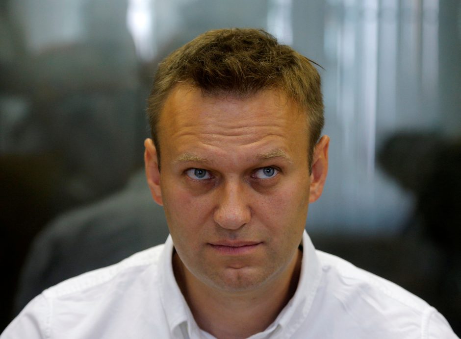 A. Navalnas kaltina įtakingus rusų politikus ryšiais su milijardieriumi O. Deripaska
