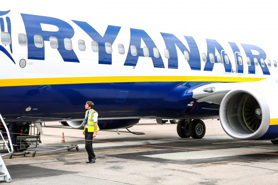 Įsigaliojo naujos „Ryanair“ rankinio bagažo taisyklės