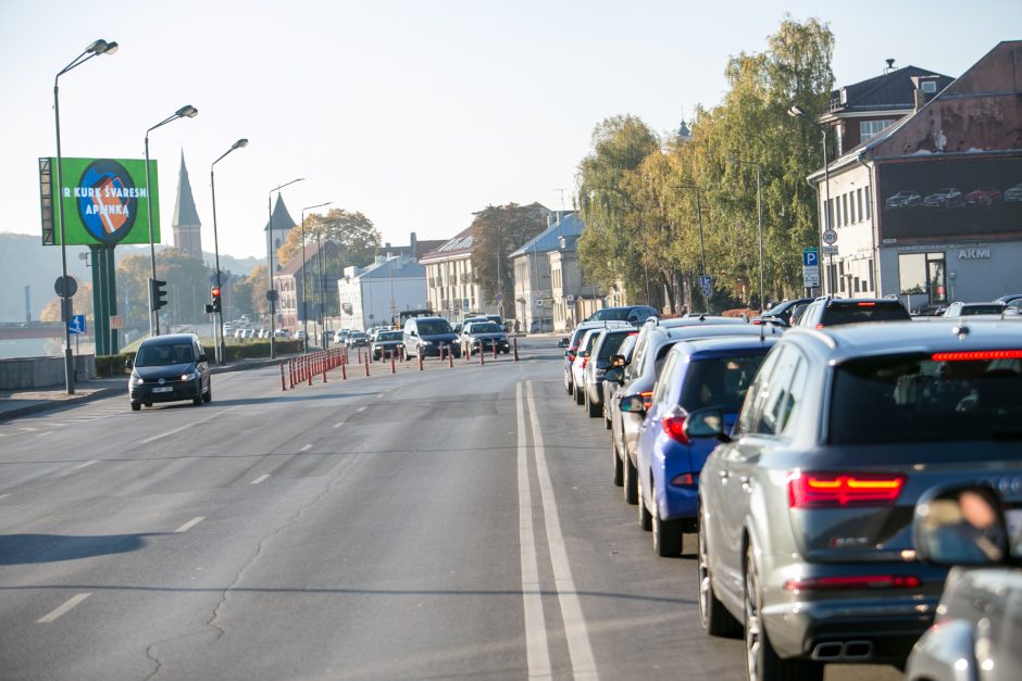 Policijos reidas Kaune: jei stabdytų visus pažeidėjus, nespėtų rašyti baudų