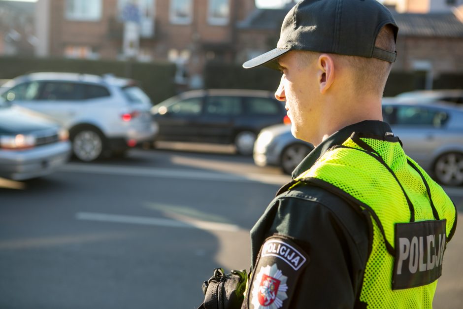 Policijos reidas Kaune: jei stabdytų visus pažeidėjus, nespėtų rašyti baudų