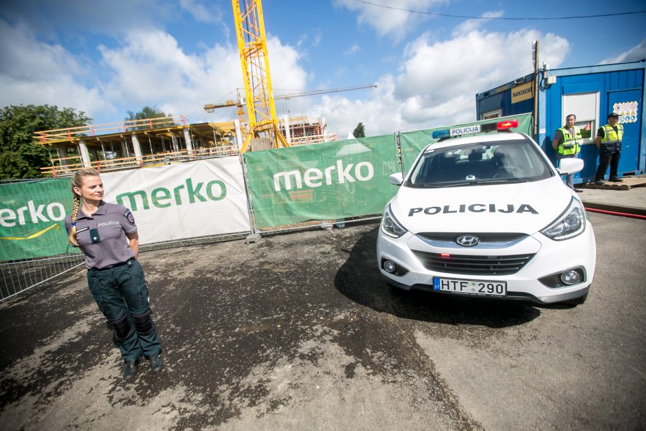 Įkasta kapsulė paskelbė naujojo Kauno policijos komisariato statybų pradžią