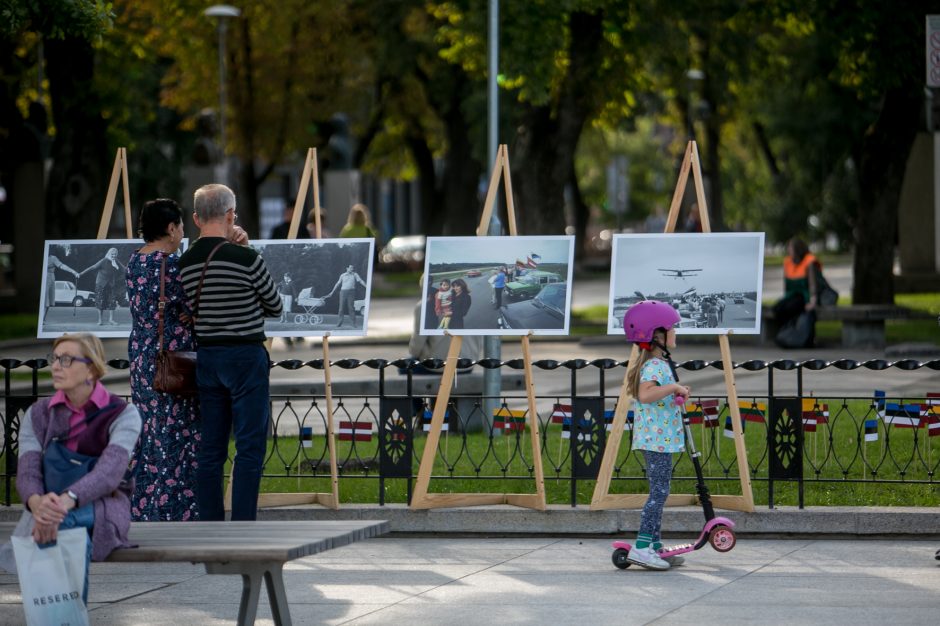 Vienybės aikštėje paminėtos 32-osios Baltijos kelio metinės