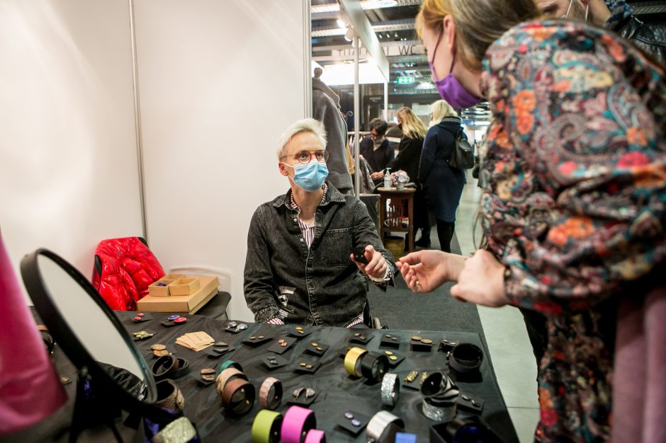 Atidaryta paroda „Rinkis prekę lietuvišką“: lankytojus pasitinka unikalių gaminių gausa