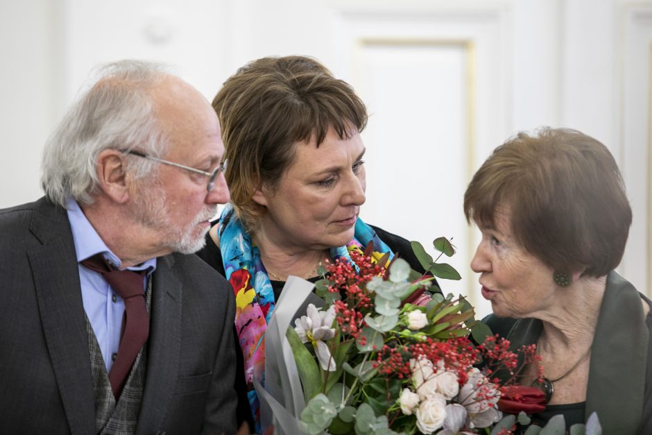 Prezidentūroje apdovanoti nacionalinės premijos laureatai