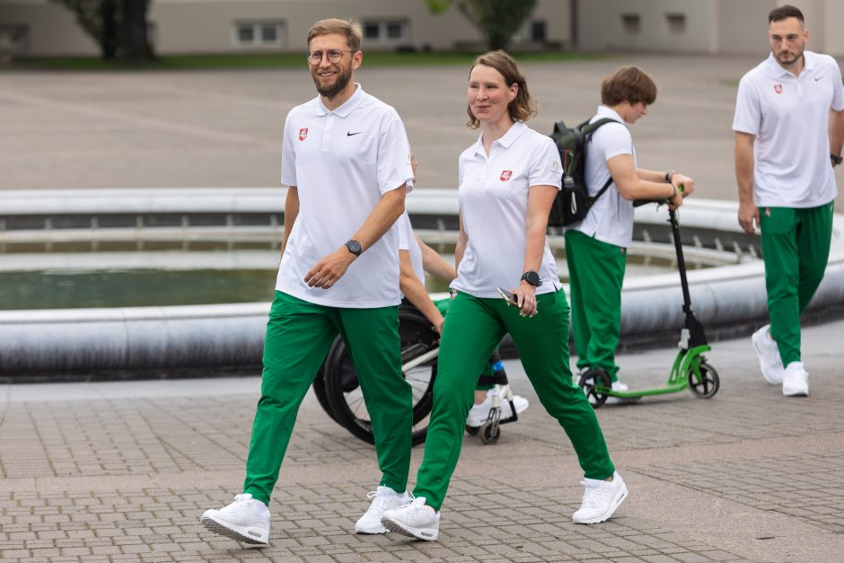 G. Nausėda į Paryžių išlydėjo paralimpiečius: didelę pergalės dalį jūs jau nukalėte