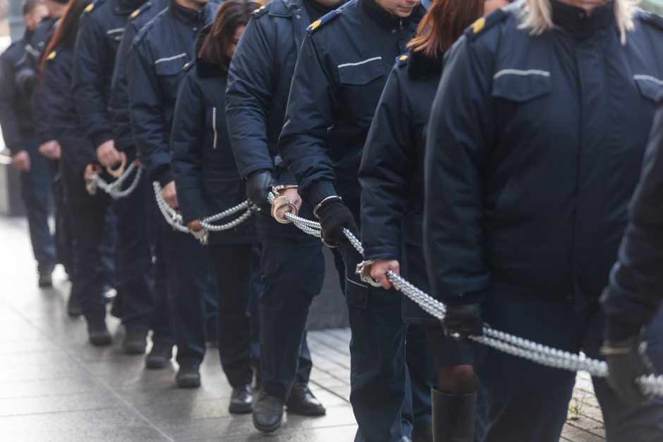 Įkalinimo įstaigų darbuotojų protestas