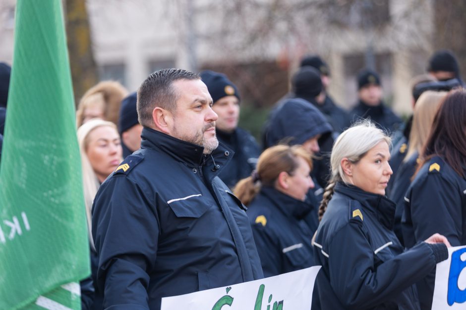 Įkalinimo įstaigų darbuotojų protestas