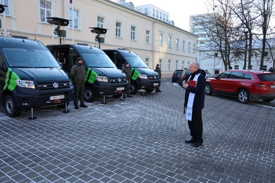 Pasieniečių automobilių parką papildė trys nauji specialūs automobiliai už 3 mln. eurų