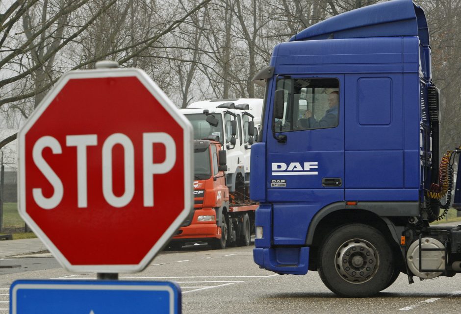 ES sunkvežimių gamintojams skyrė rekordinę 2,93 mlrd. eurų baudą