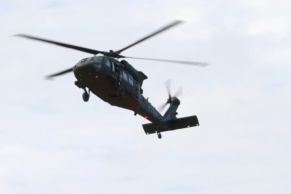 Lietuva iš JAV pirks keturis „Black Hawk“ sraigtasparnius