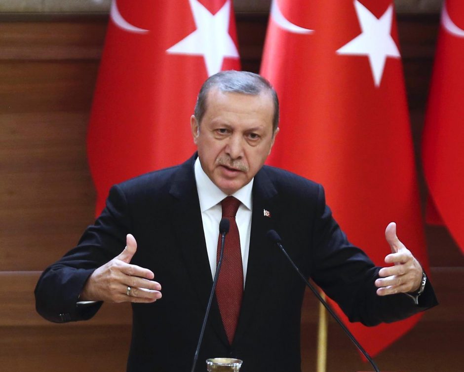 Švedija pirmąkart išduos Ankarai Turkijos pilietį nuo ginčo dėl stojimo į NATO pradžios