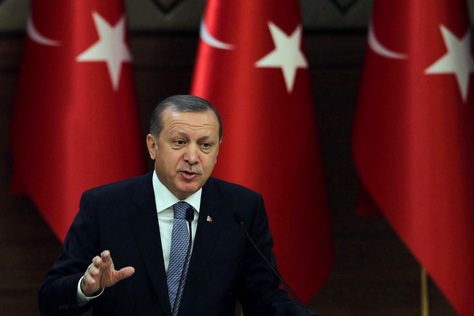 R. T. Erdoganas perspėja, kad Turkija dar gali blokuoti Šiaurės šalių stojimą į NATO