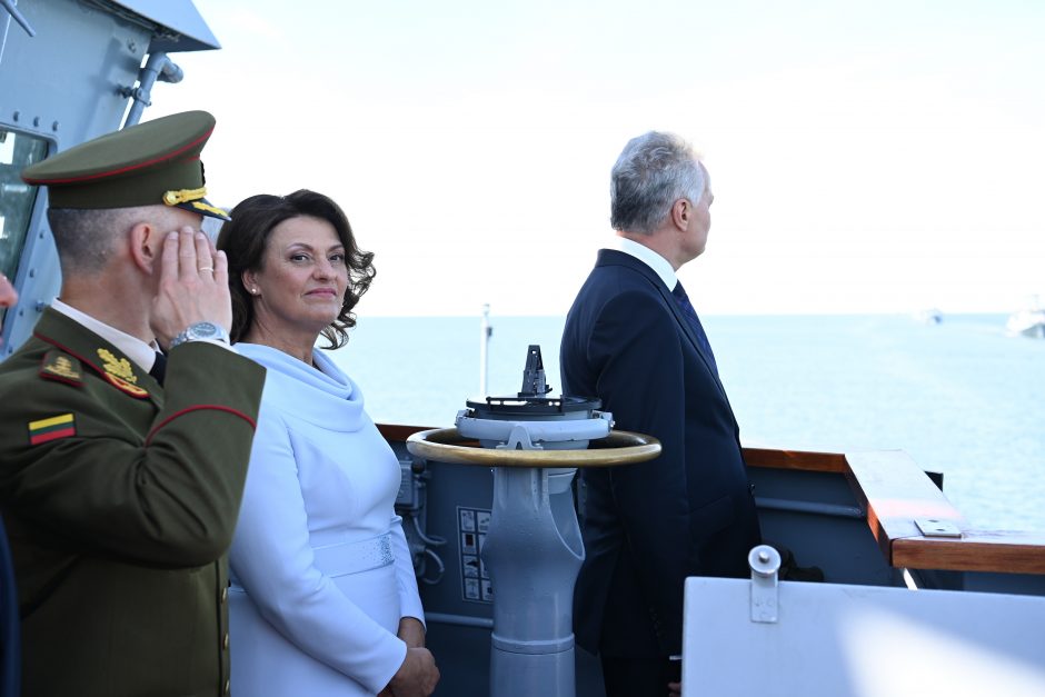 Prezidentas dalyvavo žuvusiųjų jūroje pagerbimo ceremonijoje