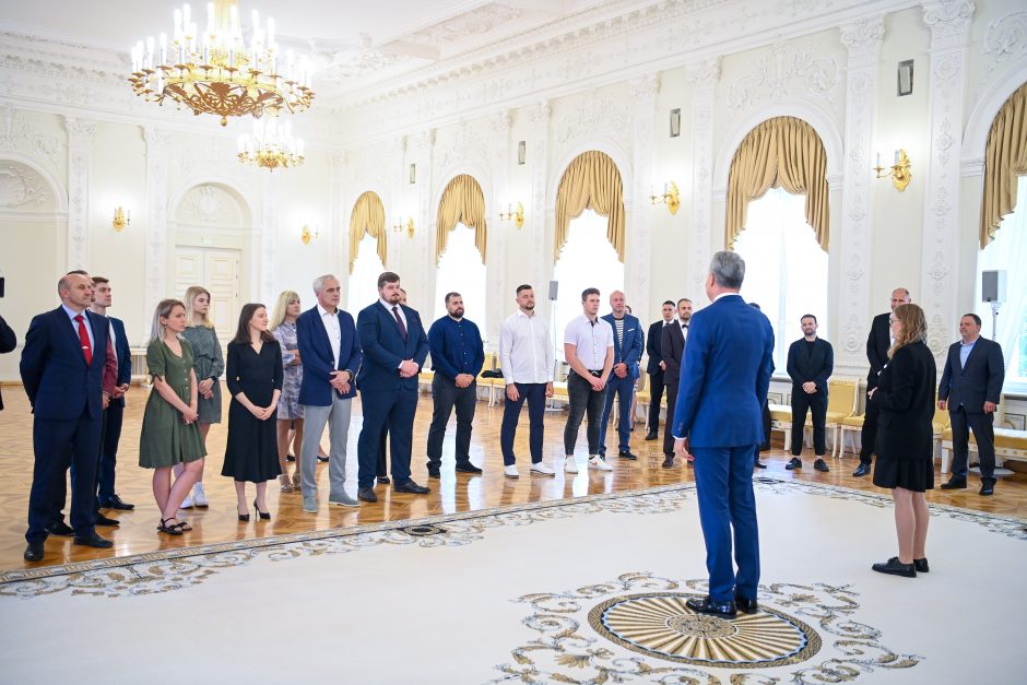 Prezidentas pagerbė Pasaulio kurčiųjų vasaros žaidynių prizininkus ir jų trenerius
