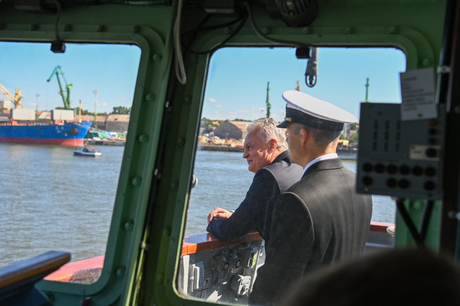 Prezidentas dalyvavo žuvusiųjų jūroje pagerbimo ceremonijoje