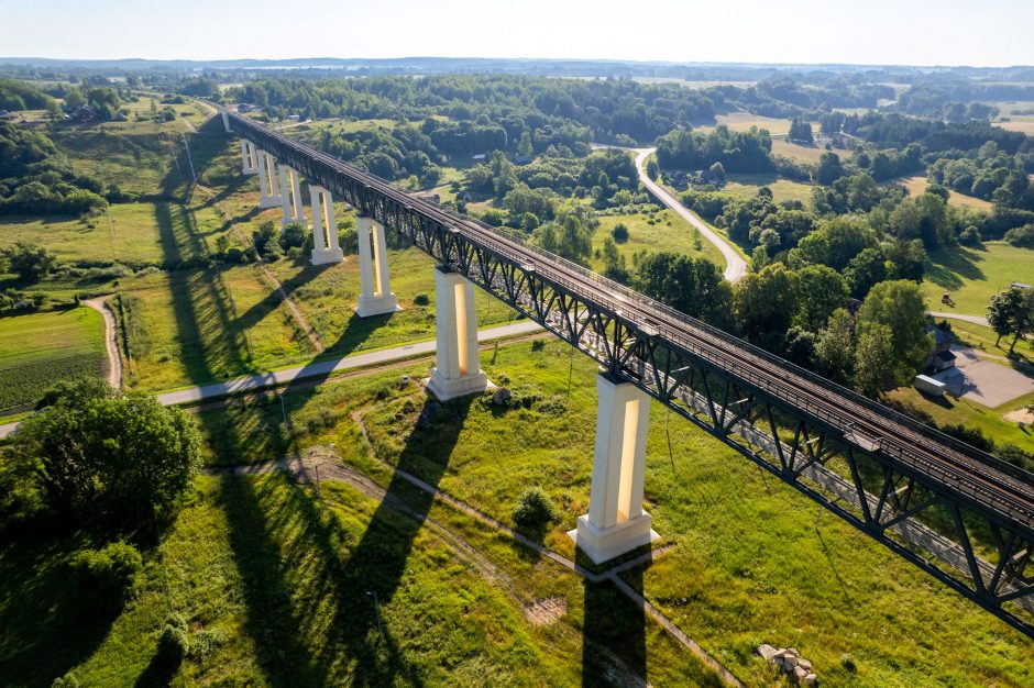 „Rail Baltica“ tiesia ne tik geležinkelį, taip pat stato ir žaliuosius tiltus