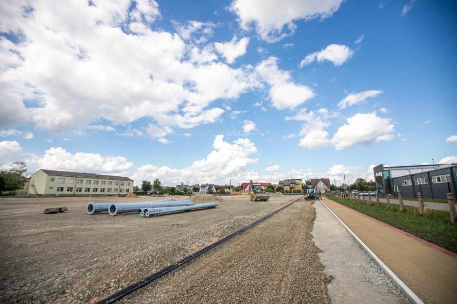 Atnaujintų pakaunės stadionų laukia ir moksleiviai, ir bendruomenės