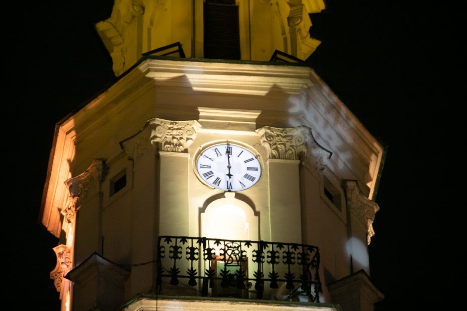 Kauno Kalėdų eglės abejingų nepalieka: šių metų ar pernykštė labiau žavi?